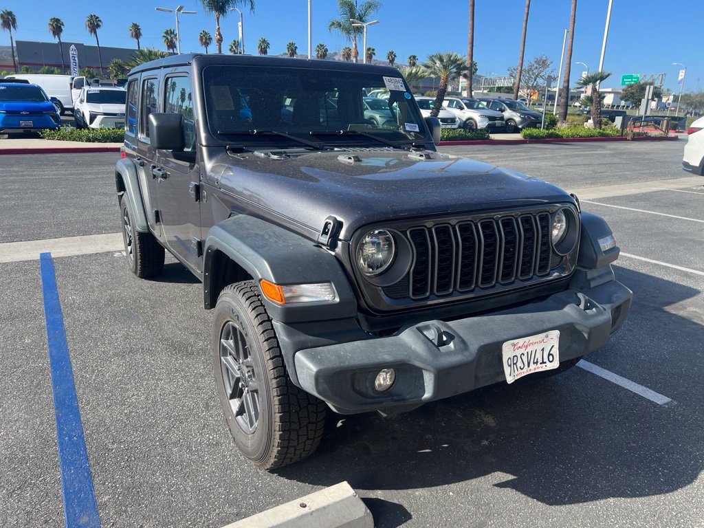 Used 2025 Jeep Wrangler Unlimited Sport AWD/4WD image 1