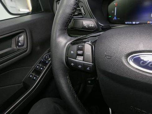 Used 2023 Ford Escape Active AWD/4WD image 30