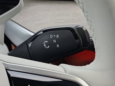 New 2025 Volkswagen ID. Buzz 1st Edition image 22