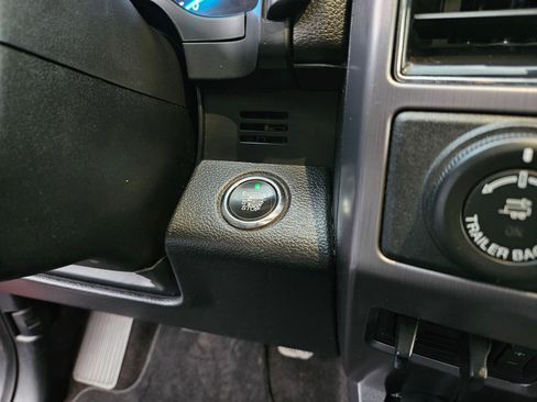 Used 2019 Ford Expedition Platinum image 22