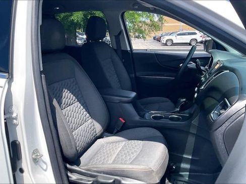 Used 2019 Chevrolet Equinox LT FWD image 7