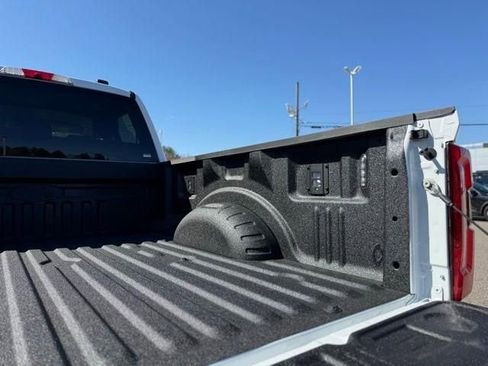 New 2026 Ford F250 Lariat image 8