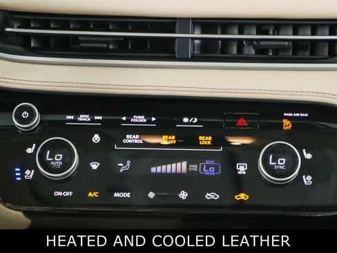Used 2024 INFINITI QX60 Luxe w/ Cargo Package FWD image 19