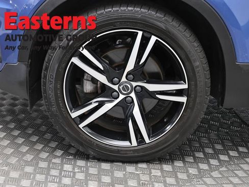 Used 2020 Volvo XC40 T5 R-Design AWD/4WD image 32