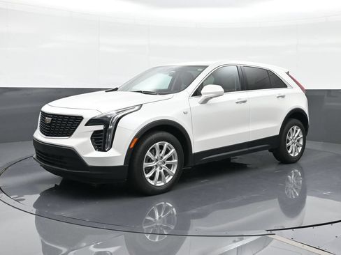 Certified 2023 Cadillac XT4 Luxury w/ Driver Awareness Package FWD image 1