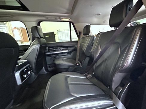 Used 2018 Ford Expedition Max Platinum AWD/4WD image 20