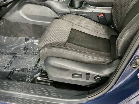 Used 2024 Subaru Outback Premium AWD/4WD image 26