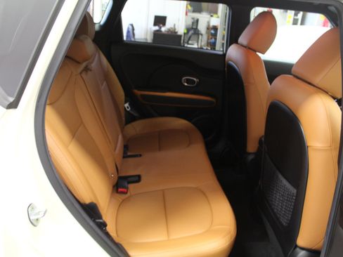 Used 2016 Kia Soul ! w/ Umber Package 1 image 23