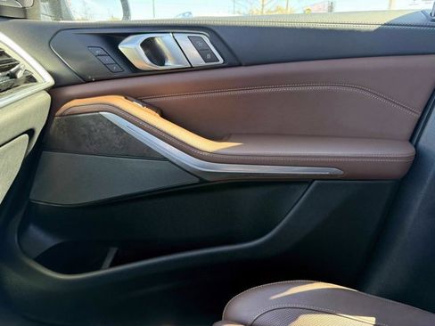 Certified 2024 BMW X7 M60i w/ Climate Comfort Package image 25