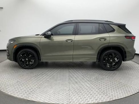 Certified 2026 Volkswagen Tiguan SE R-Line AWD/4WD image 5