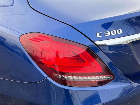 Used 2020 Mercedes-Benz C 300 4MATIC Sedan w/ Premium Package image 10