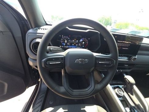 New 2026 Chevrolet Colorado Trail Boss AWD/4WD image 18