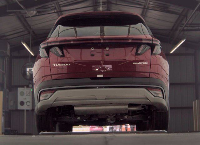 Certified 2025 Hyundai Tucson SEL AWD/4WD image 8