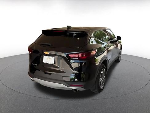 Used 2026 Chevrolet Blazer LT FWD image 12