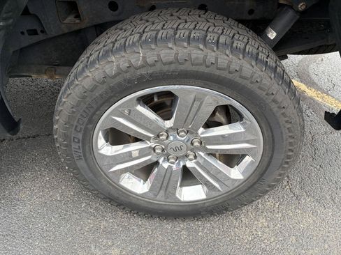 Used 2019 Ford F150 King Ranch w/ Equipment Group 601A Luxury AWD/4WD image 26