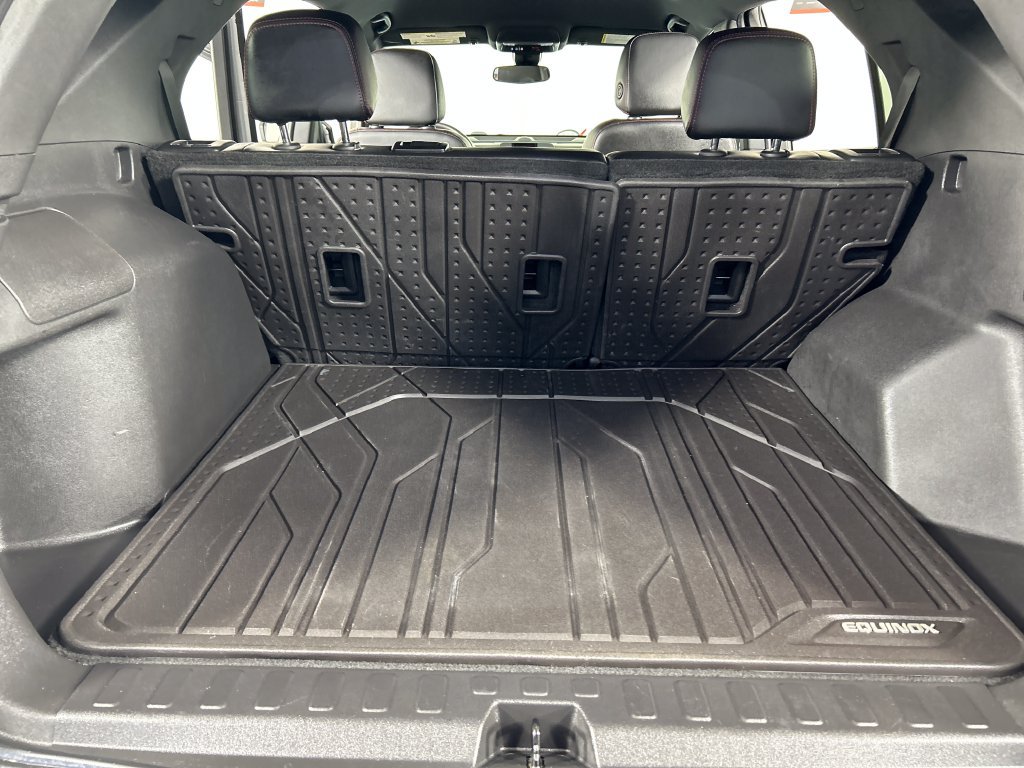 Used 2022 Chevrolet Equinox RS w/ RS Leather Package FWD image 19