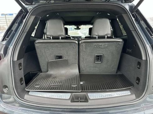 Used 2020 Cadillac XT6 Premium Luxury w/ Platinum Package AWD/4WD image 9