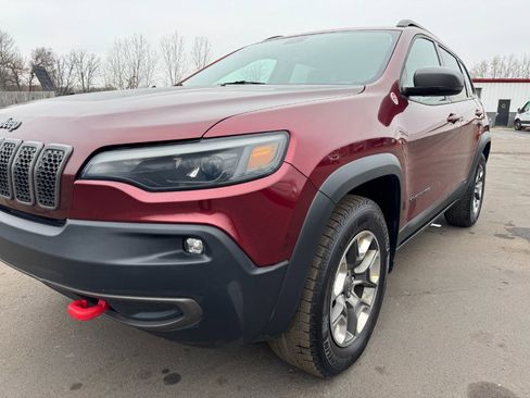 Used 2019 Jeep Cherokee Trailhawk image 9