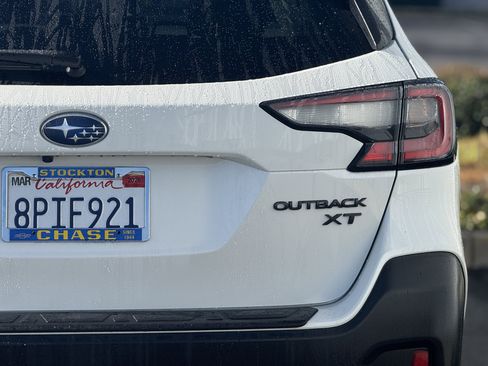 Used 2020 Subaru Outback Onyx Edition XT image 8