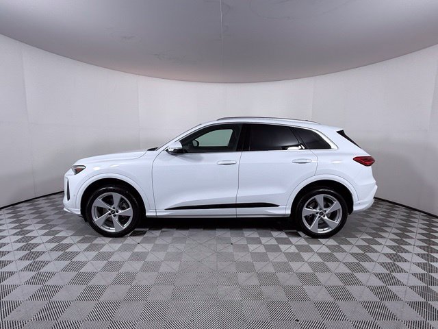 Certified 2025 Audi Q5 Premium Plus w/ Premium Plus AWD/4WD image 4