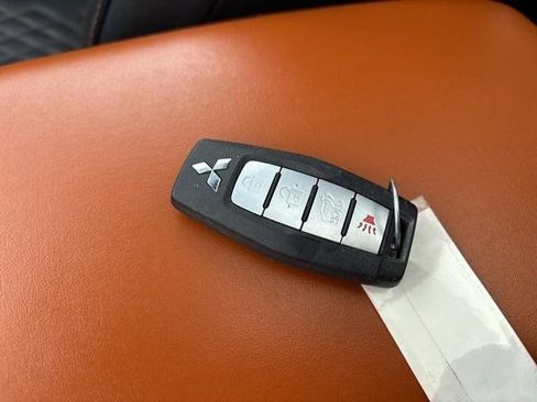 Used 2022 Mitsubishi Outlander SEL image 51