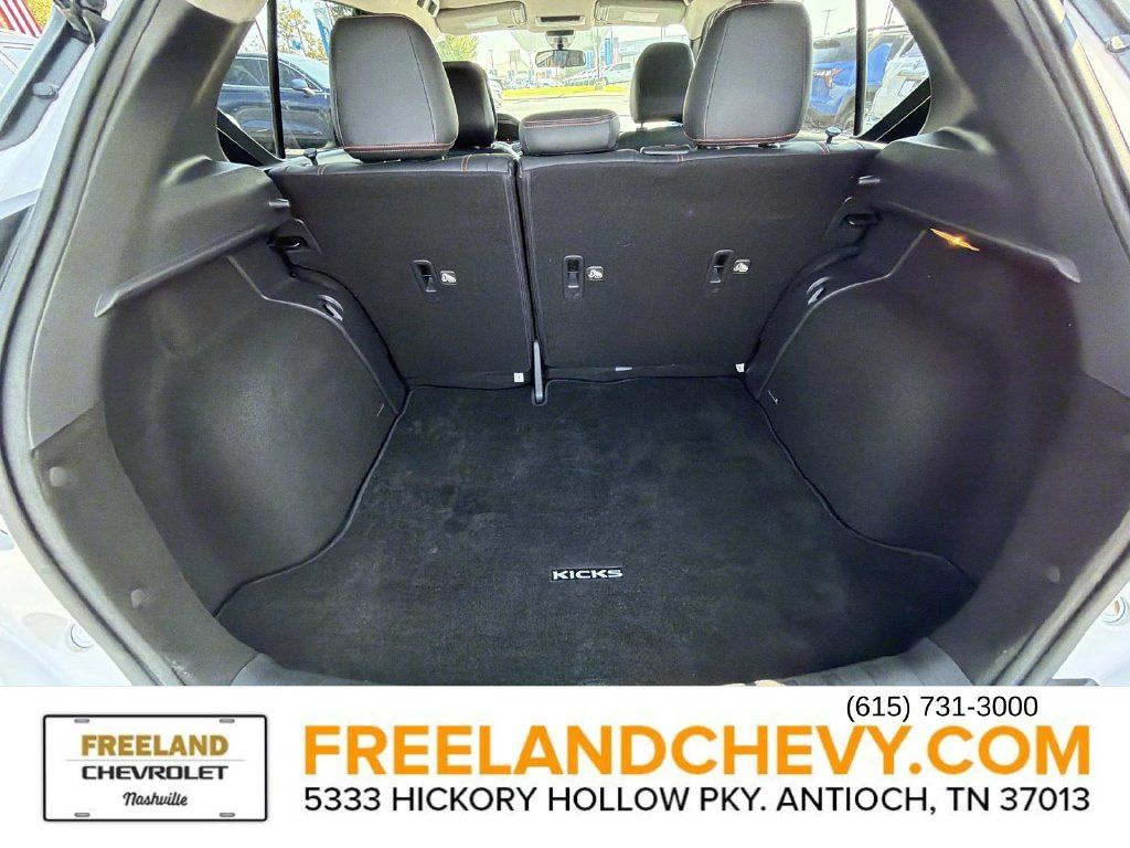 Used 2020 Nissan Kicks SR w/ SR Premium Package FWD image 14