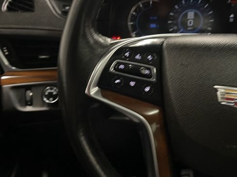 Used 2020 Cadillac Escalade Luxury w/ Escalade Sport Edition AWD/4WD image 6