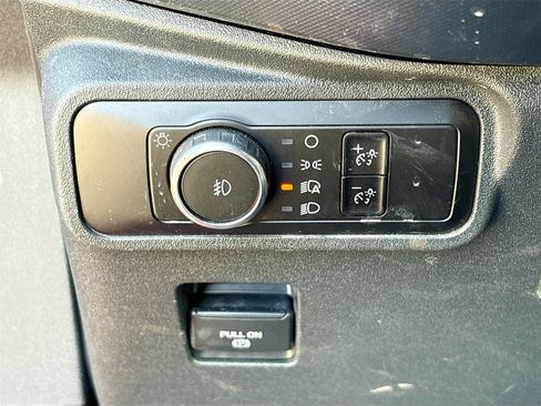 Used 2023 Ford Bronco Outer Banks image 10