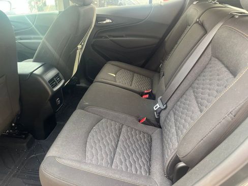 Used 2019 Chevrolet Equinox LT w/ Driver Convenience Package FWD image 11