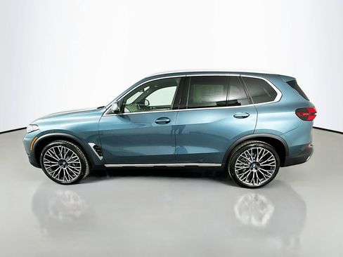 New 2026 BMW X5 xDrive40i w/ Climate Comfort Package image 8