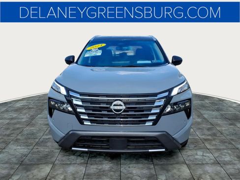 Used 2024 Nissan Rogue SL AWD/4WD image 8