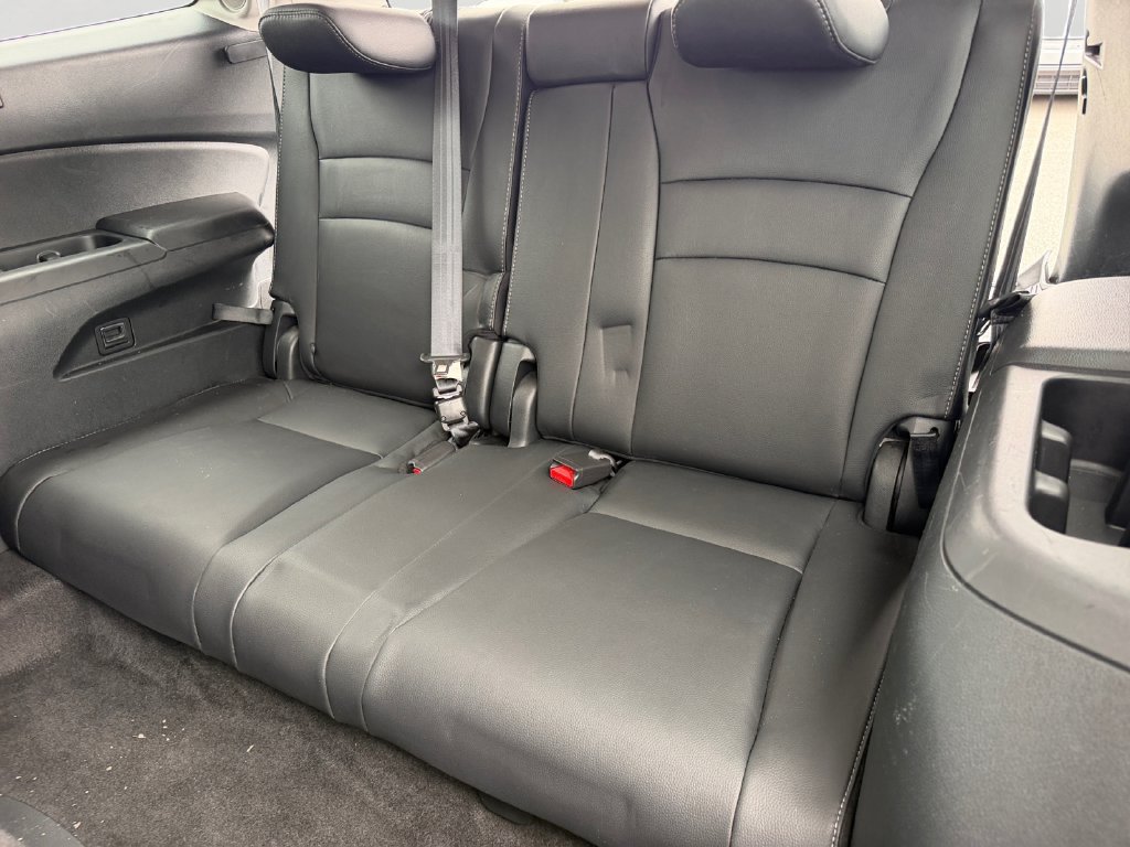 Used 2021 Honda Pilot Touring image 10