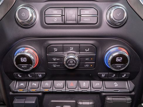Used 2021 GMC Sierra 1500 AT4 w/ AT4 Value Package AWD/4WD image 24