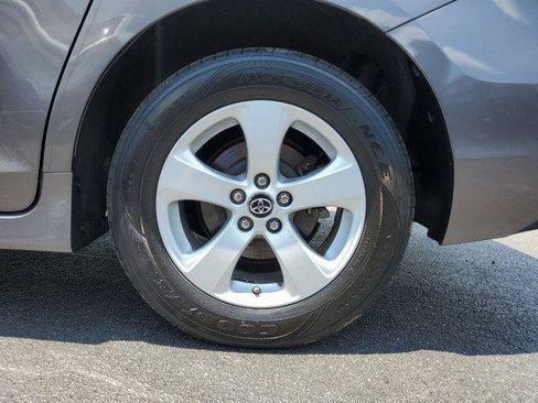 Certified 2020 Toyota Sienna L image 6