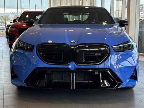 New 2026 BMW M5 w/ Executive Package image 7