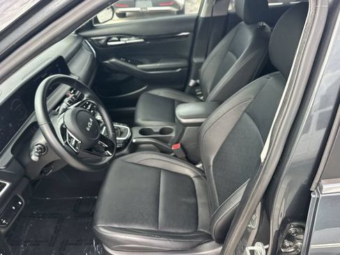Certified 2024 Kia Seltos EX FWD image 18