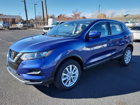Used 2021 Nissan Rogue Sport S image 7