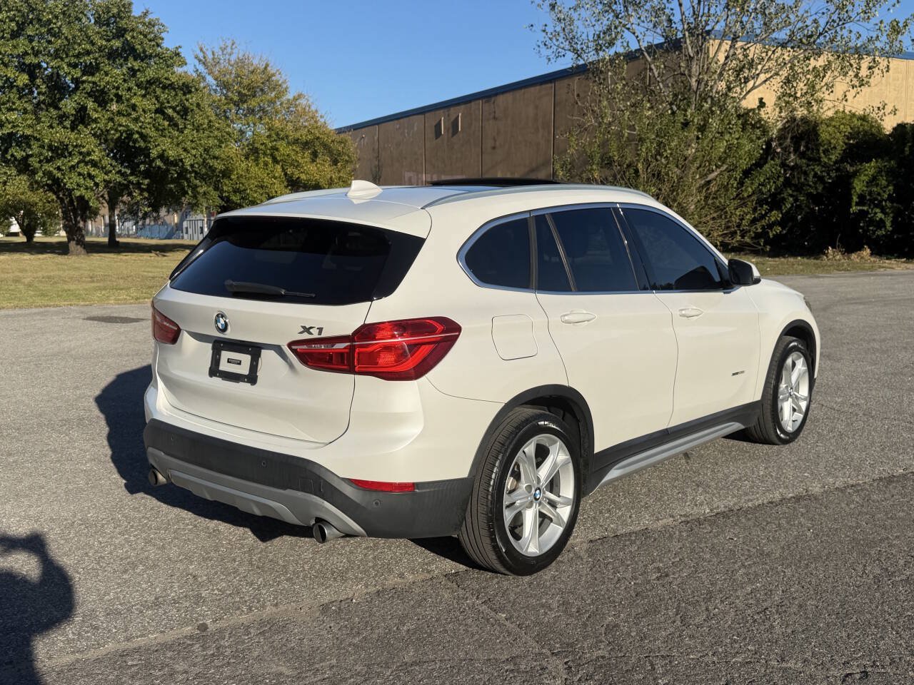 Used 2017 BMW X1 xDrive28i AWD/4WD image 27