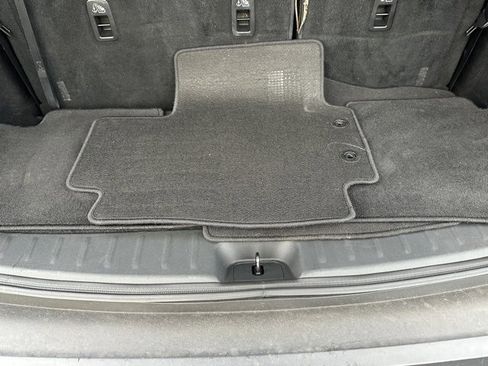 Used 2022 Nissan Pathfinder SV image 17