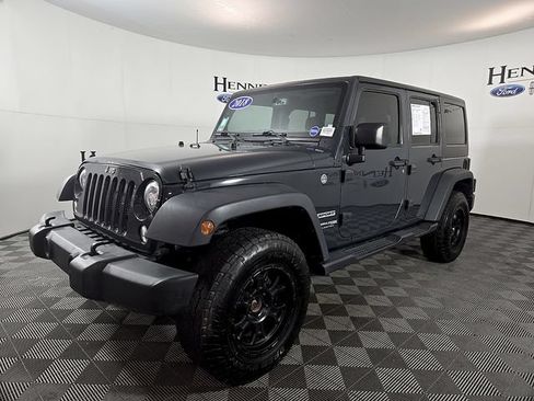 Used 2018 Jeep Wrangler Unlimited Sport S AWD/4WD image 2