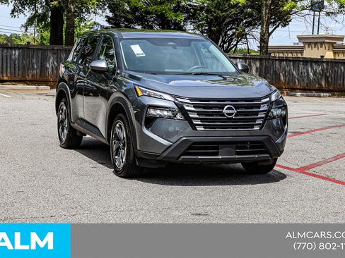 Used 2025 Nissan Rogue SV image 6