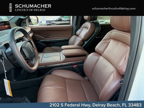 New 2026 Lincoln Navigator Reserve AWD/4WD image 9