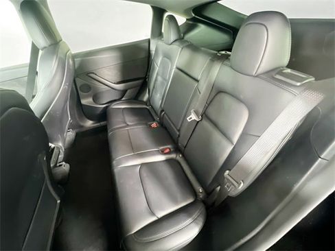 Used 2021 Tesla Model Y Performance image 23