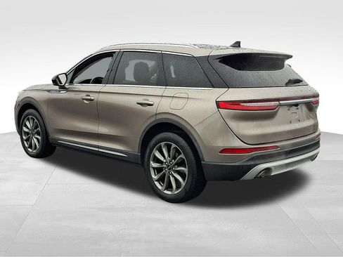 Used 2021 Lincoln Corsair AWD w/ Premium Package image 4