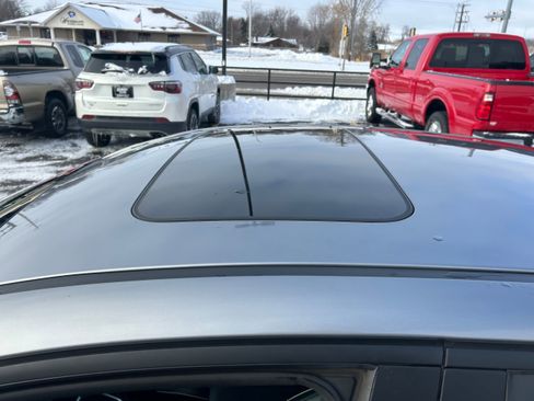 Used 2022 Kia Forte GT-Line w/ GT-Line Premium Package image 6