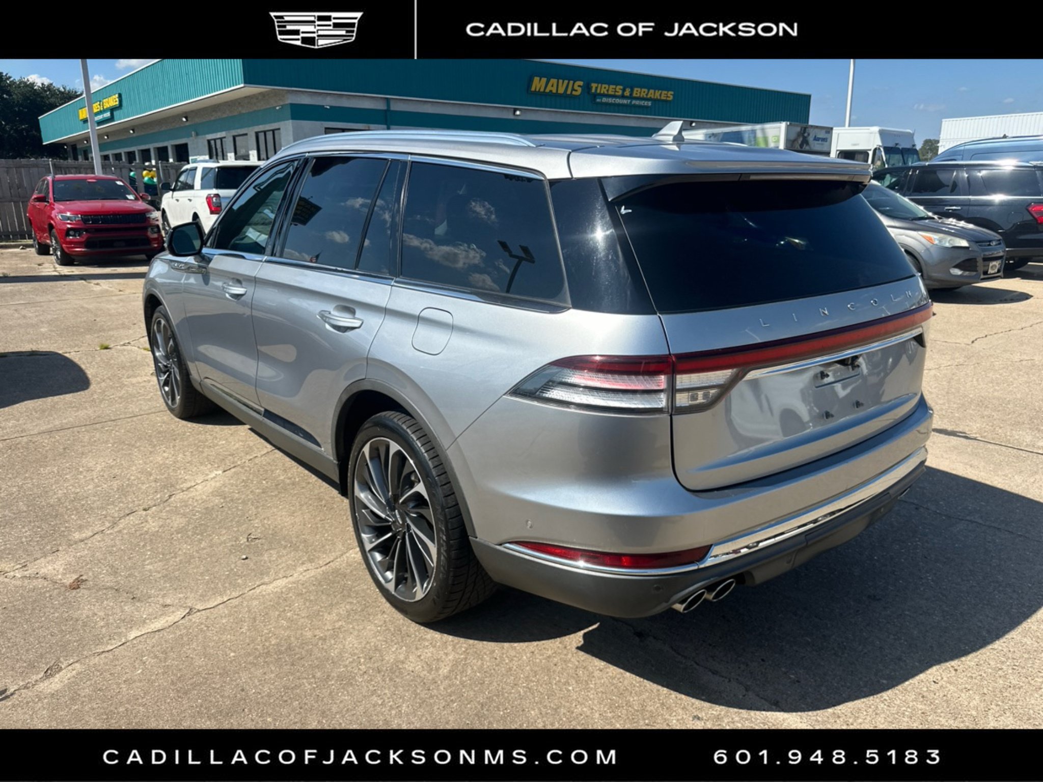 Used 2020 Lincoln Aviator Reserve w/ Equipment Group 202A AWD/4WD image 4