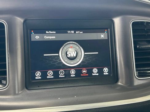 Used 2022 Dodge Charger SXT RWD image 29