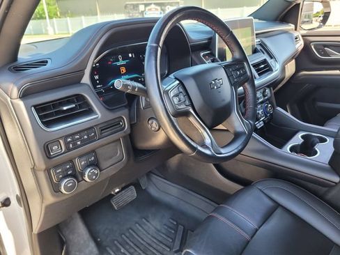 Used 2022 Chevrolet Tahoe RST w/ Luxury Package AWD/4WD image 24