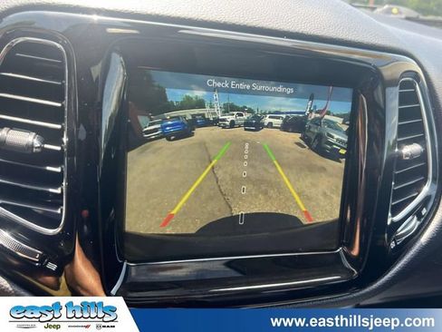 Certified 2019 Jeep Compass Limited AWD/4WD image 33