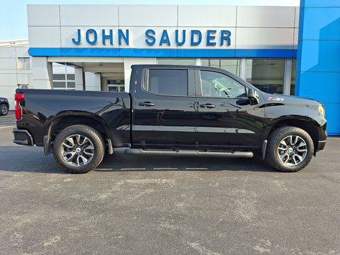 Used 2024 Chevrolet Silverado 1500 RST AWD/4WD image 7